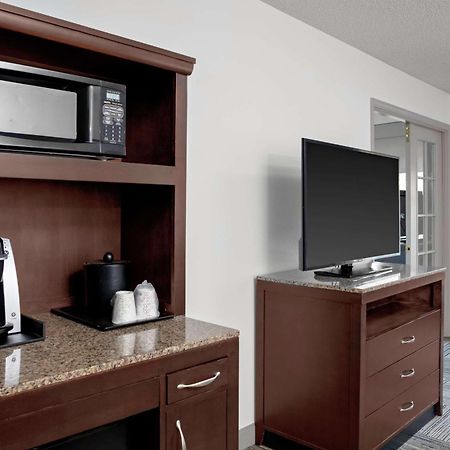 דאנוודי Hilton Garden Inn Atlanta Perimeter Center מראה חיצוני תמונה