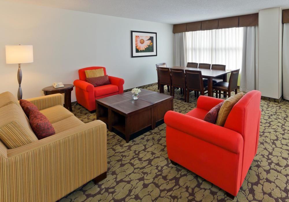 דאנוודי Hilton Garden Inn Atlanta Perimeter Center מראה חיצוני תמונה