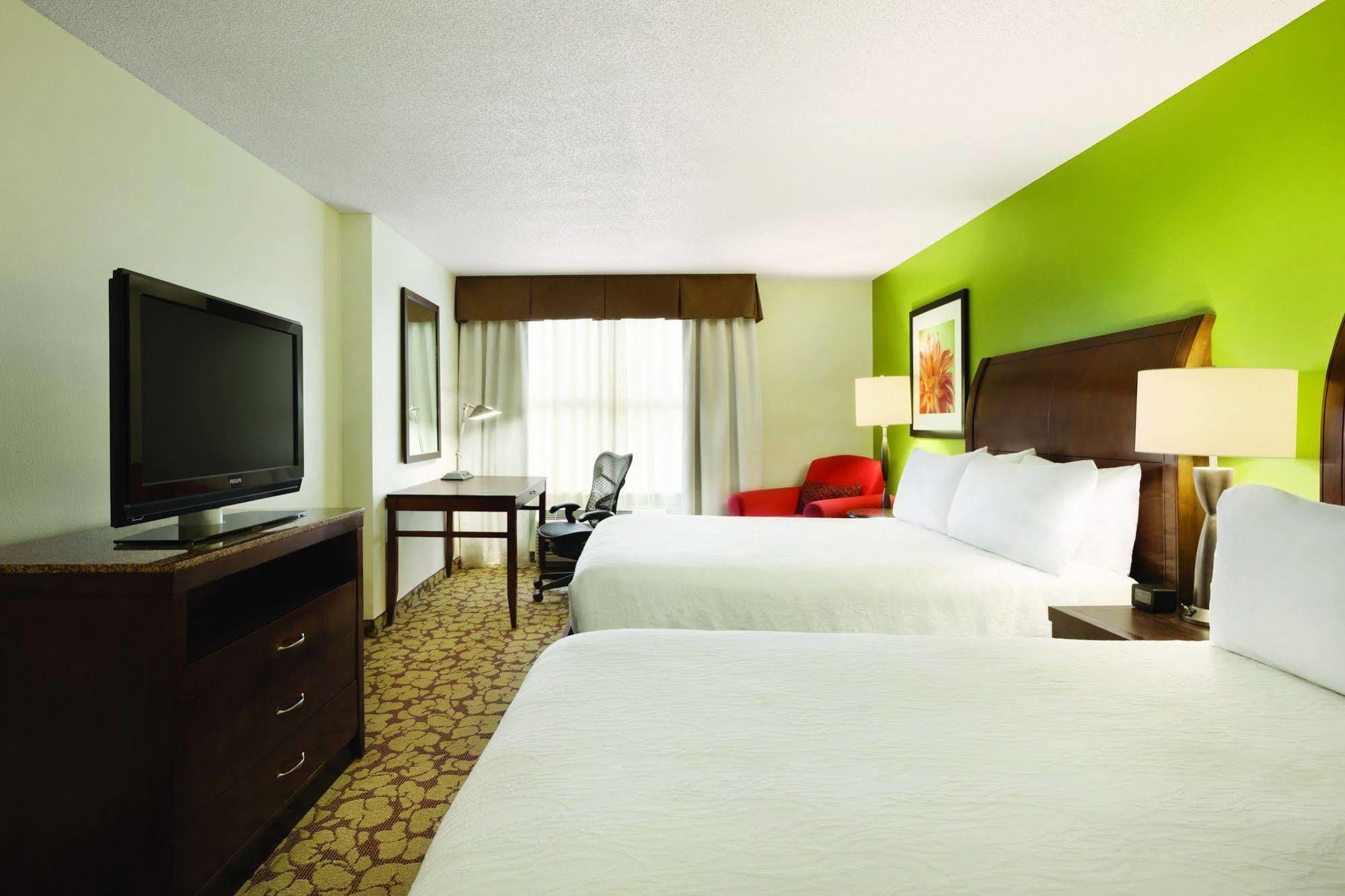דאנוודי Hilton Garden Inn Atlanta Perimeter Center מראה חיצוני תמונה