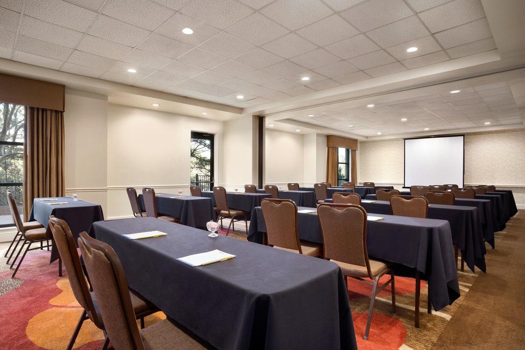 דאנוודי Hilton Garden Inn Atlanta Perimeter Center מראה חיצוני תמונה